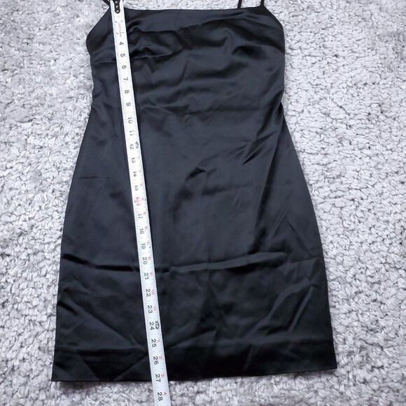 READ Babaton Aritzia Passion Satin Sleeveless Bodycon Mini Dress Black Size 6 - Picture 10 of 10